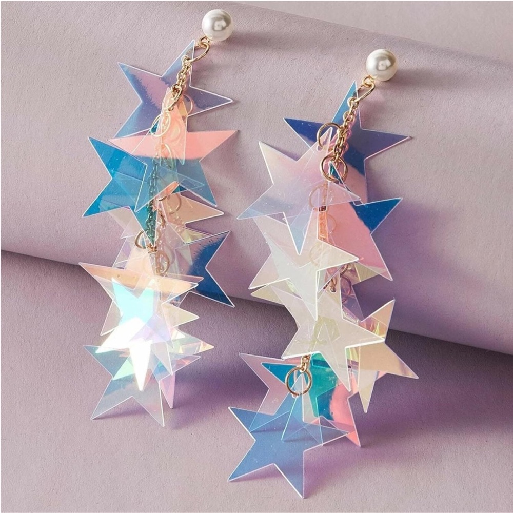 Star dangle earrings